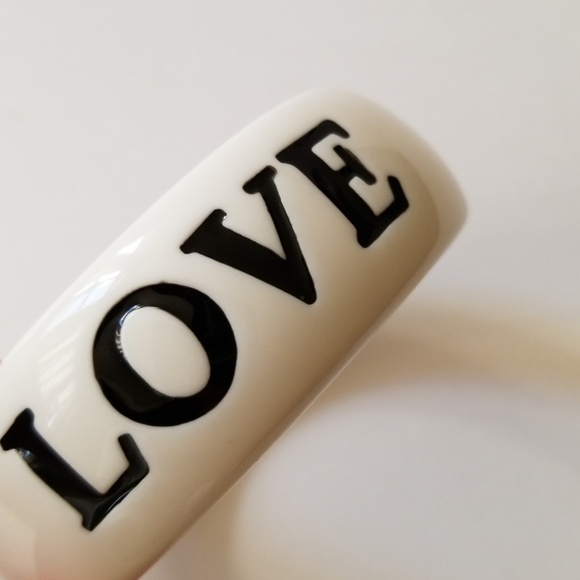 Charlotte Russe LOVE White & Black Bangle - Picture 7 of 8